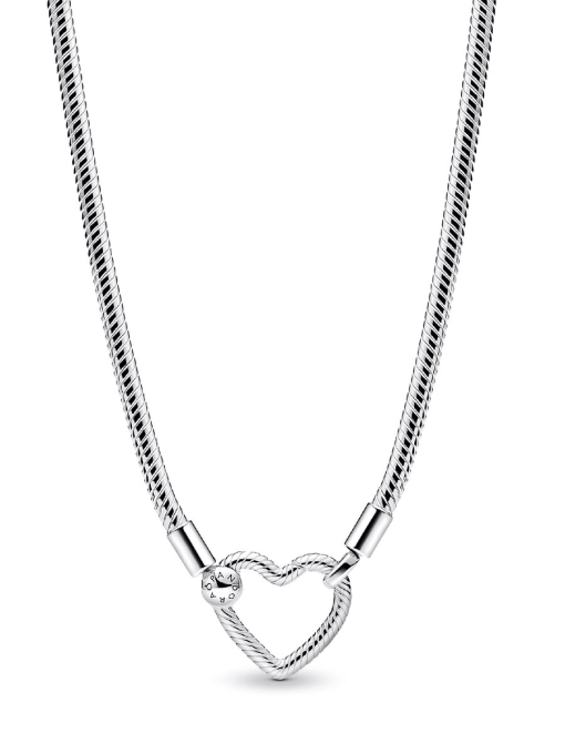 Heart Closure Snake Chain Necklace - Image 3