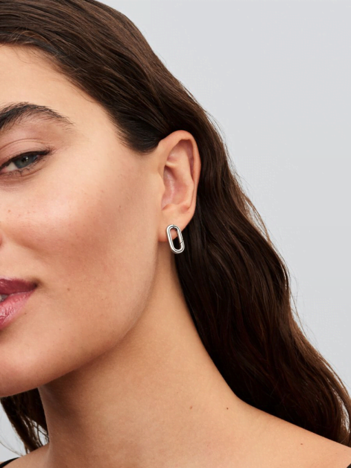 Openable Stud Earring - Image 4