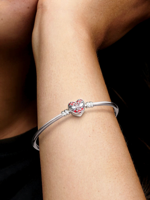 Pandora Moments Marvel Spider-Man Mask Clasp Bangle - Image 2