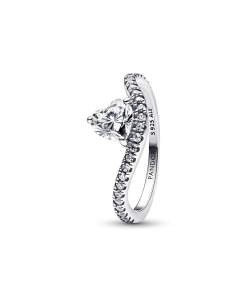 Wavy Pave Heart Ring