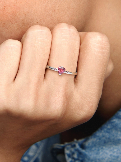 Sparkling Red Heart Ring - Image 2