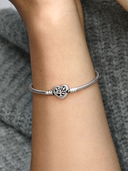Pandora Moments Family Tree Heart Clasp Snake Chain Bracelet - Image 2