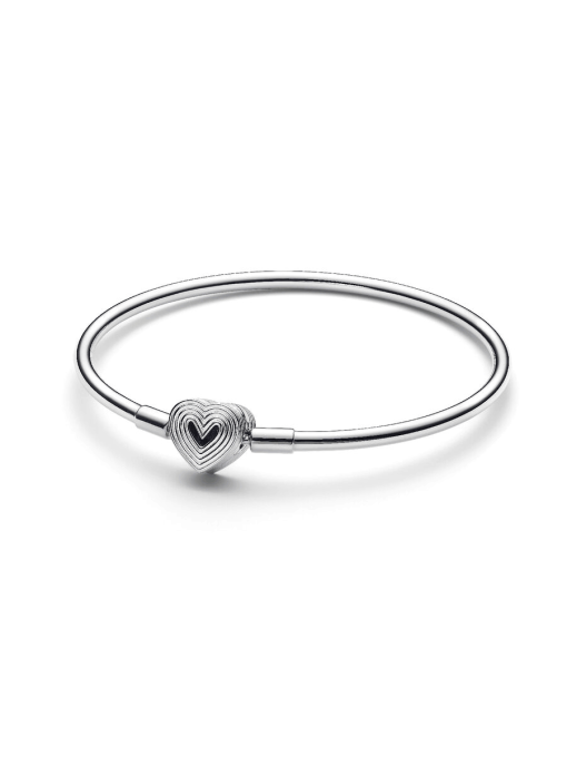 Radiating Heart Clasp Bangle - Image 3