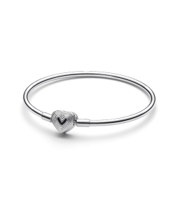 Radiating Heart Clasp Bangle