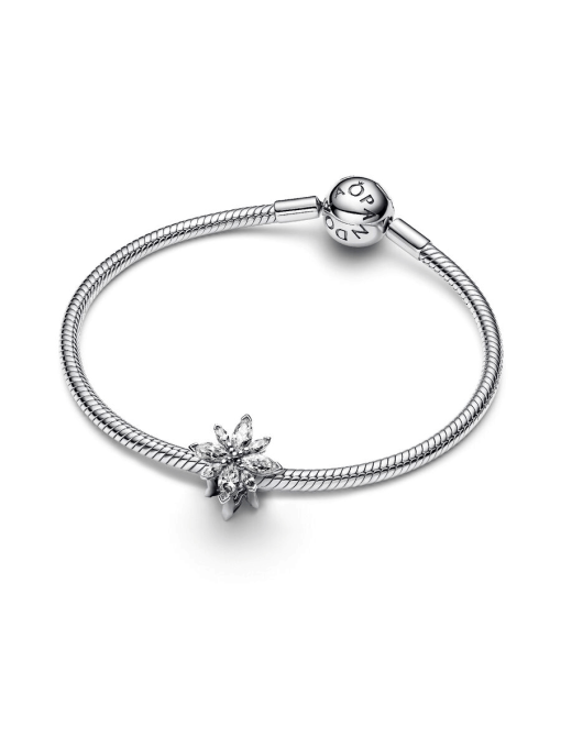 Sparkling North Star Charm - Image 5