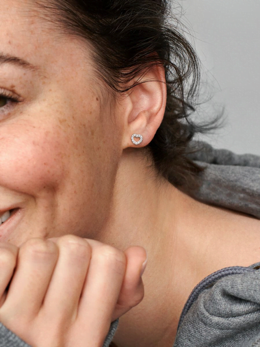 Open Heart Stud Earrings - Image 4