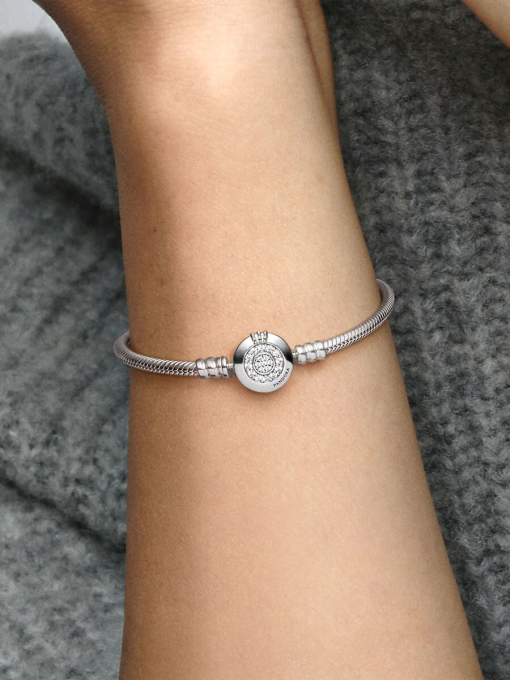 Pandora Moments Sparkling Crown O Snake Chain Bracelet - Image 2