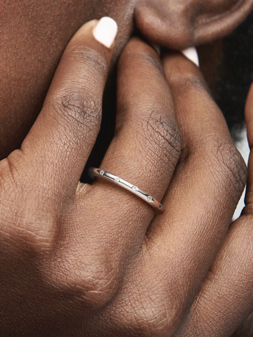 Simple Sparkling Band Ring - Image 2