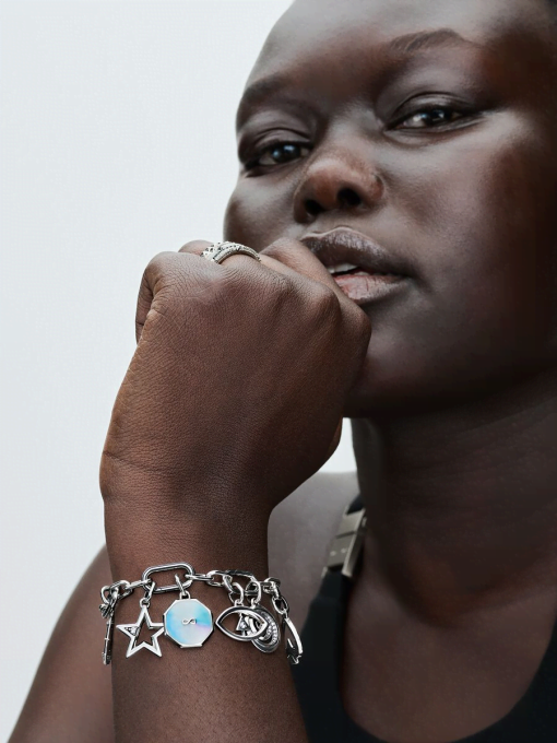 Five Openable Link Chain Bracelet - Image 5