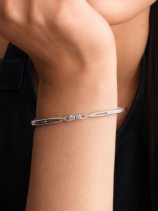 Pandora Infinite Sterling Silver Double-Facing Lab-grown Diamond Bangle - Image 4