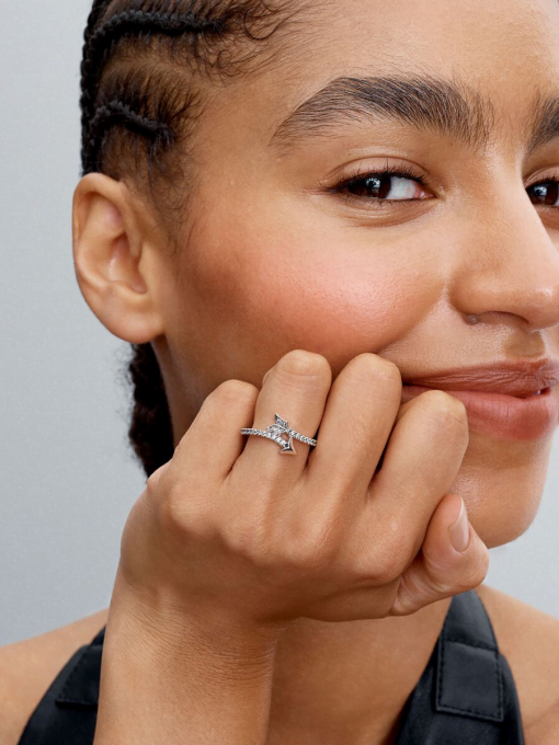 Sparkling Arrow Ring - Image 4