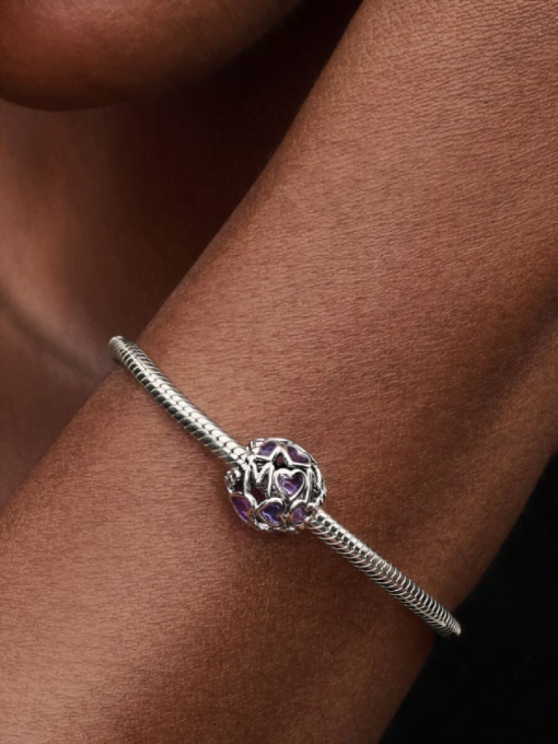 Openwork Hearts Mom Charm - Image 2
