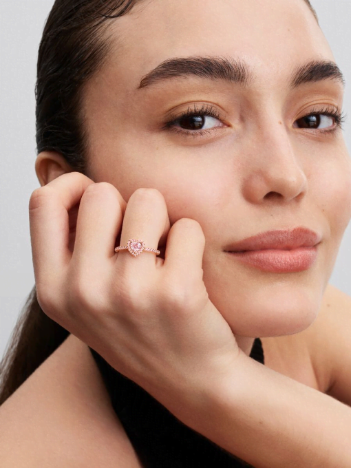Sparkling Elevated Heart Ring - Image 4