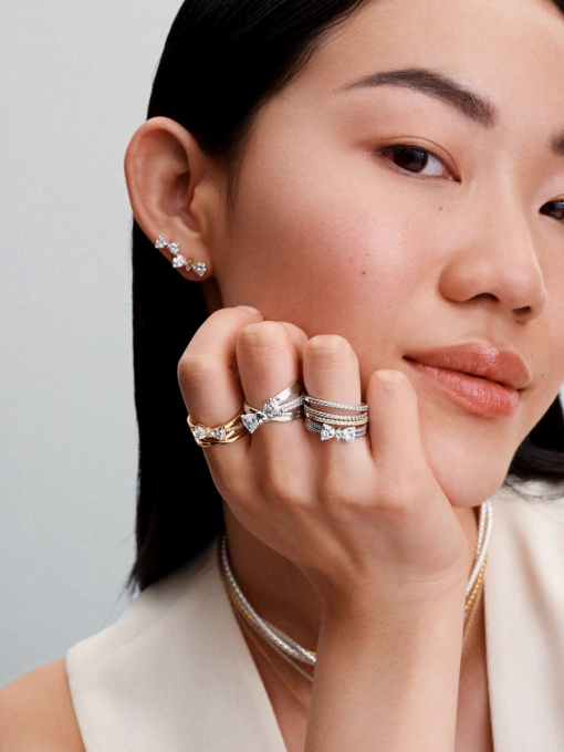 Sparkling Bow Crossover Ring - Image 6