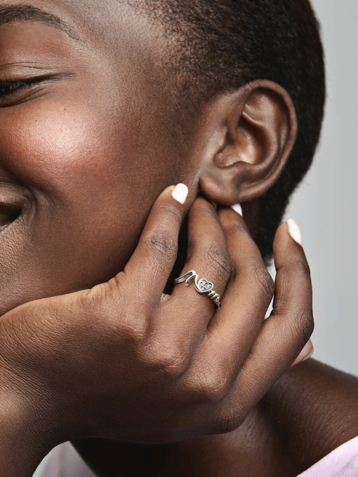 Mom Pave Heart Ring - Image 4
