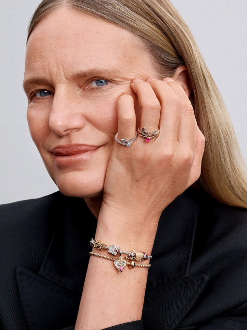 Studded Clasp & Chain Bracelet - Image 5