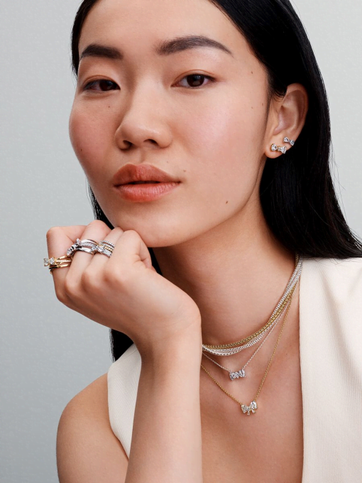 Sparkling Bow Necklace - Image 6
