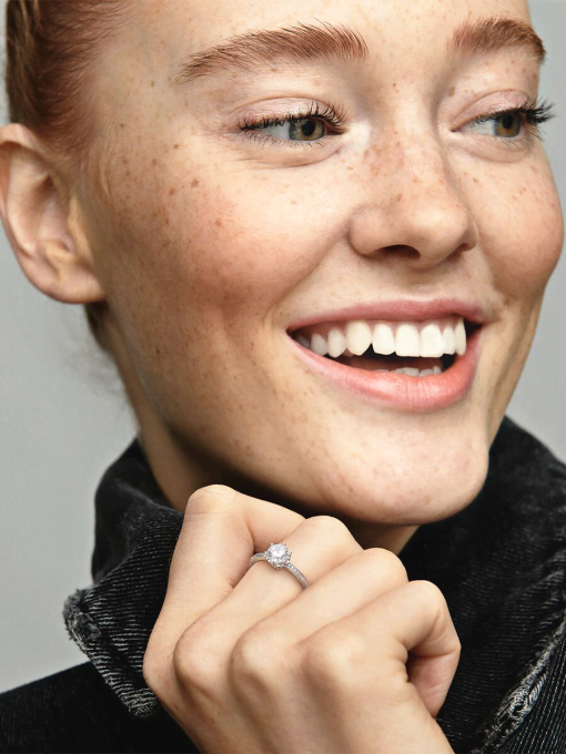 Clear Sparkling Crown Solitaire Ring - Image 4