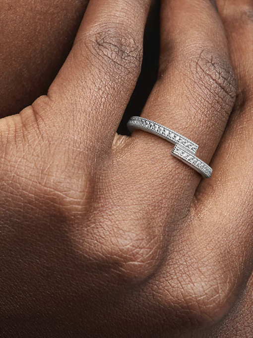Sparkling Overlapping Ring - Image 2