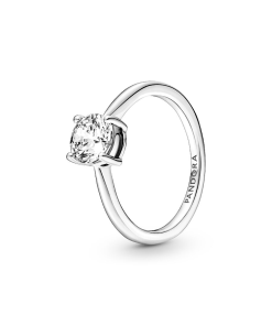 Sparkling Solitaire Ring