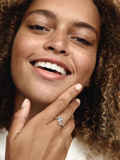 Double Heart Sparkling Ring - Image 4