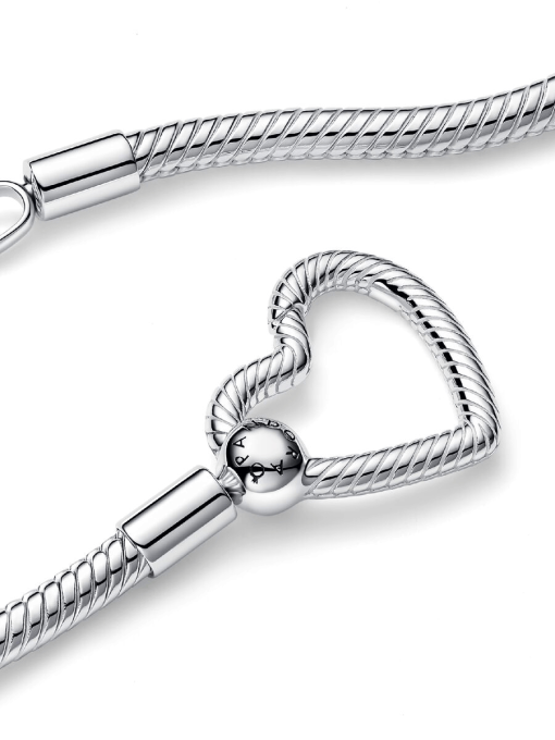 Heart Closure Snake Chain Necklace - Image 5