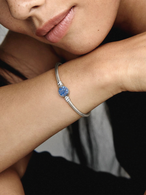 Pandora Moments Sparkling Blue Disc Clasp Snake Chain Bracelet - Image 2