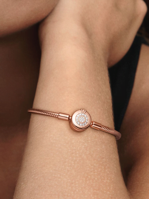 Pandora Moments Sparkling Crown O Snake Chain Bracelet - Image 2