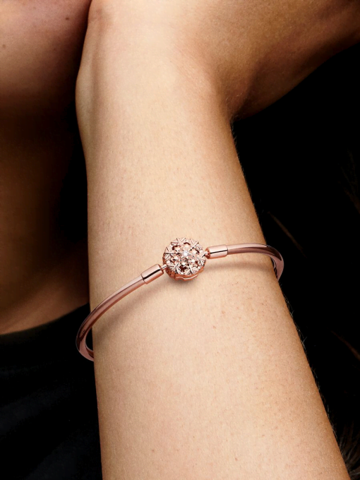 FINAL SALE - Pandora Moments Sparkling Snowflake Clasp Bangle - Image 2