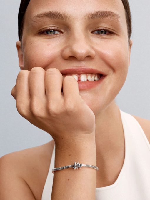 Twisting Arrow Charm - Image 4