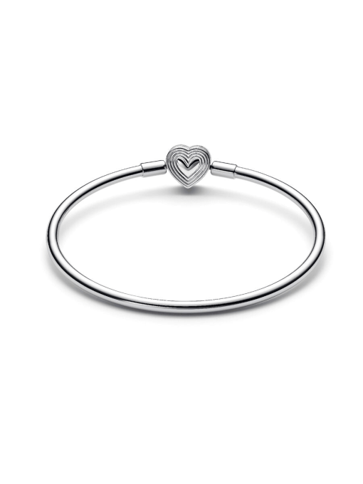 Radiating Heart Clasp Bangle - Image 5