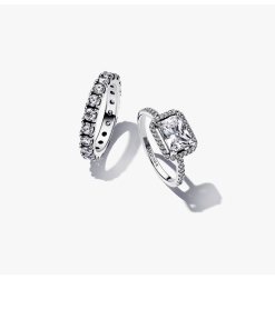 Sparkling Halo Ring Set